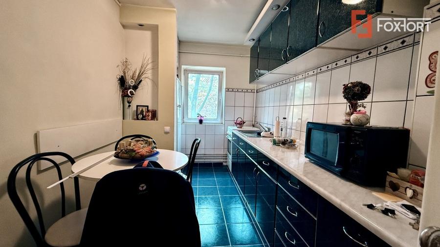 Apartament cu 4 camere, etaj 1 de inchiriat, zona Aradului - 8