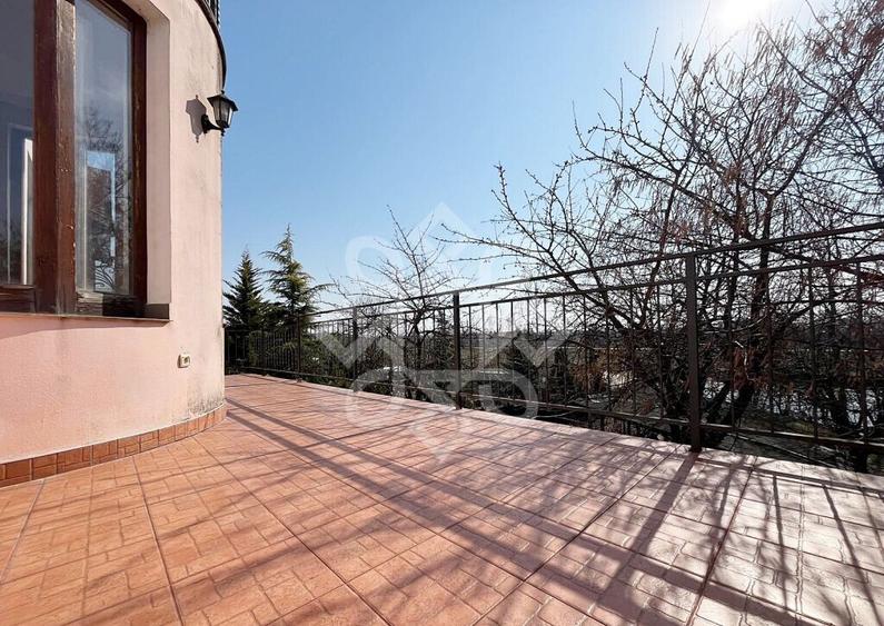 Vila pe Malul Crisului, strada Facliei Oradea - 6