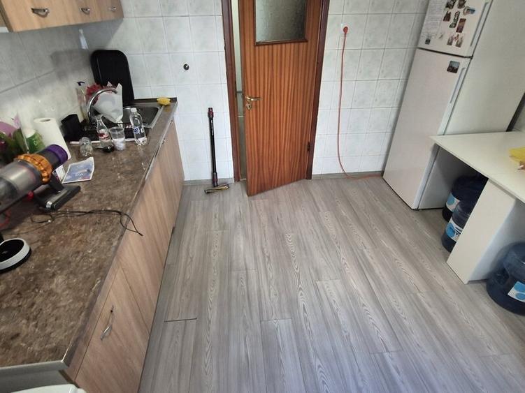 Unirii, Zepter, P-ta Alba Iulia, semistradal, randul 2 de blocuri, liniste - 11