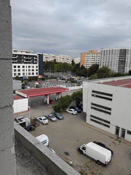 Brancoveanu 7 minute de Metrou STUDIOU LUX ideal investitie