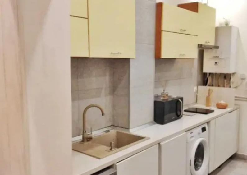 Apartament 2 camere, semidecomandat - zona Sacele - 2