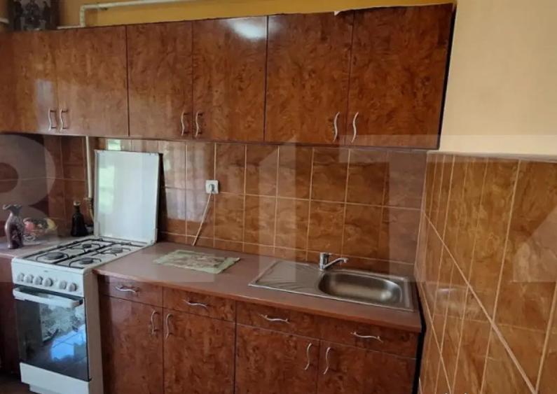 Apartament 2 camere , cu 2 balcoane ?i pivni?a , zona Micr - 14
