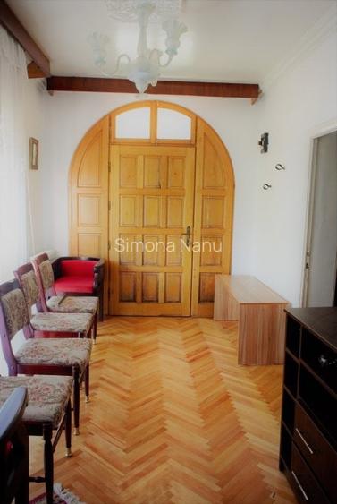Casă cu 4 camere în Băicoi Casă cu 4 camere în Băicoi