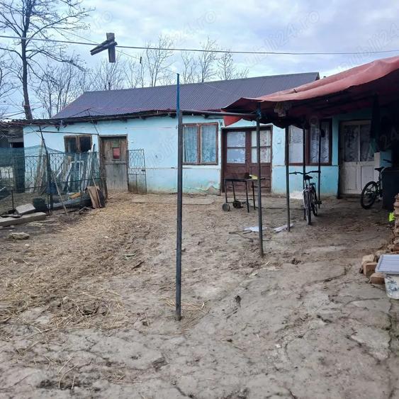 vand casa la ?ara - 3
