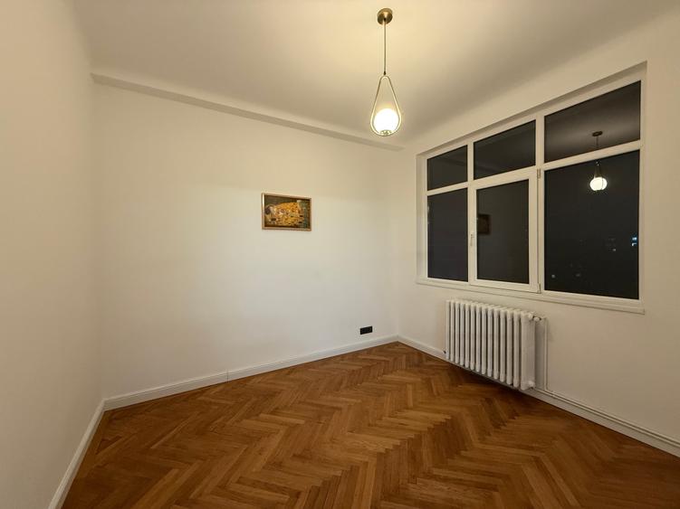 Apartament cu 3 camere situat pe Str. Maria Rosetti - 4