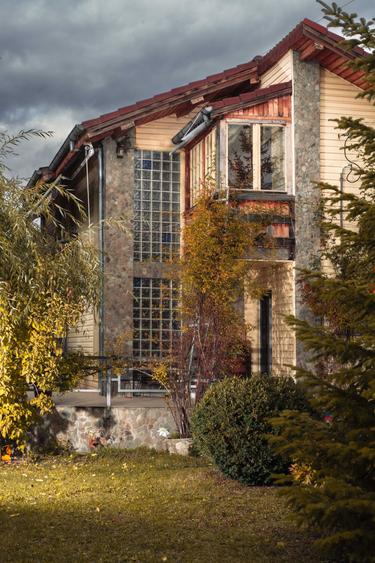 vanzare casa si teren calitate deosebita - 1