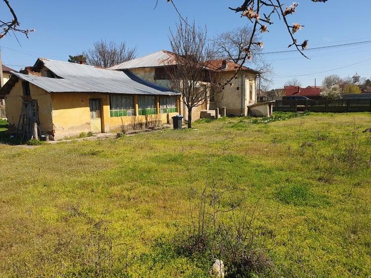 Casa de vanzare in Bratovoesti - 1