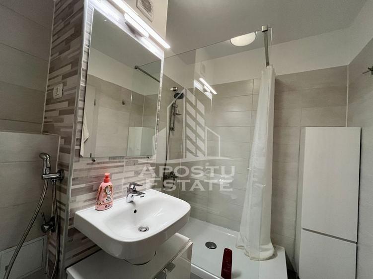 Apartament cu 2 camere, decomandat, zona Circumvalatiunii - 13