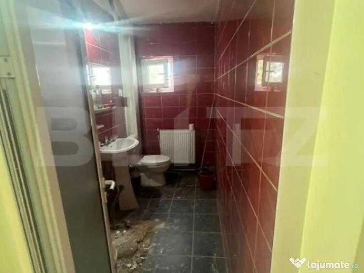 Apartament de vanzare, cu 3 camere, 84 mp, zona Centrala - 1