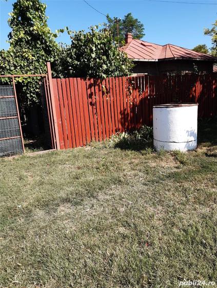 Vand casa batraneasca din caramida cu teren 3120 de mp, 31500 de euro negociabil - 4