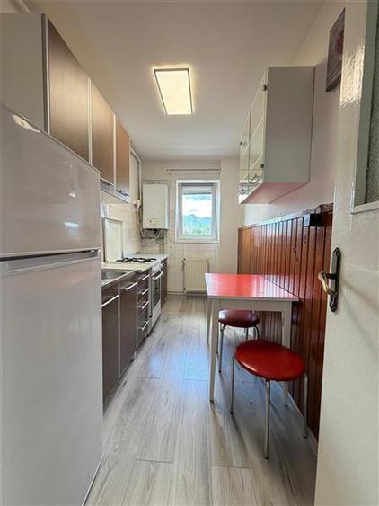 Apartament cu 2 camere decomandat în Griviței