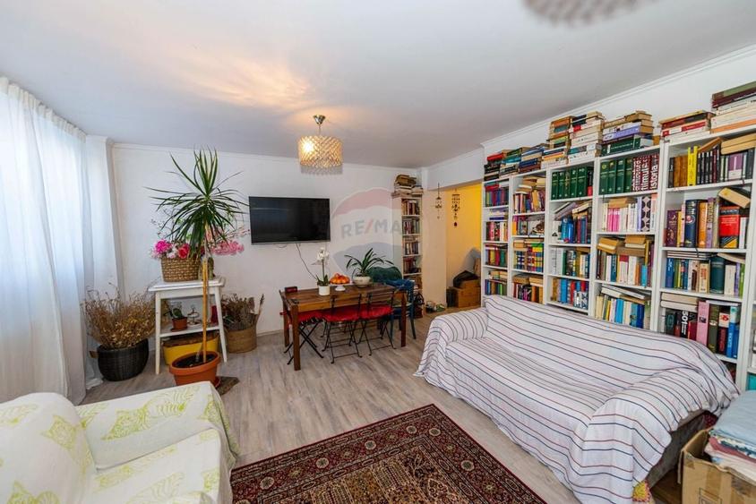 Apartament deosebit 3 camere, decomandat, vanzare, 100mp curte proprie - 7