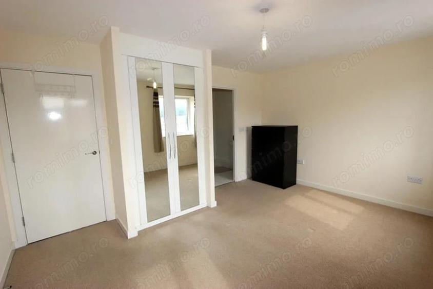 Apartament de vanzare cu 2 camere decomandat in zona Pacii Aproape de metrou - 2