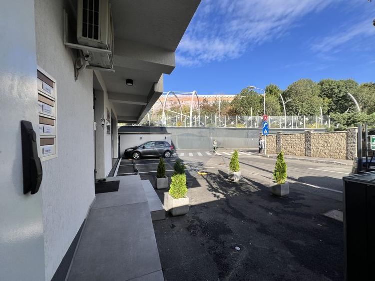 Spatiu comercial modern de inchiriat / 2 locuri de parcare - 33
