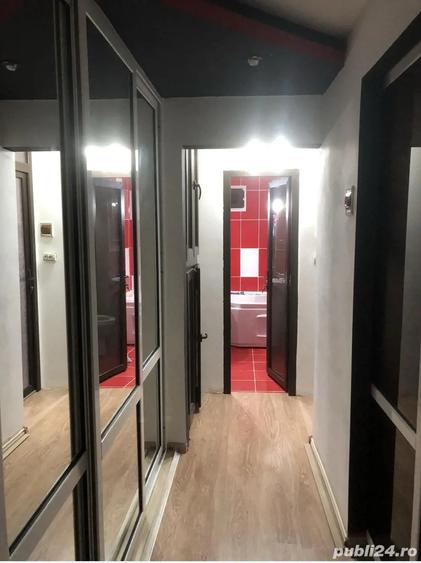 Vand apartament cu 3 camere etaj 2, decomandat, situat in Rovinari - 2