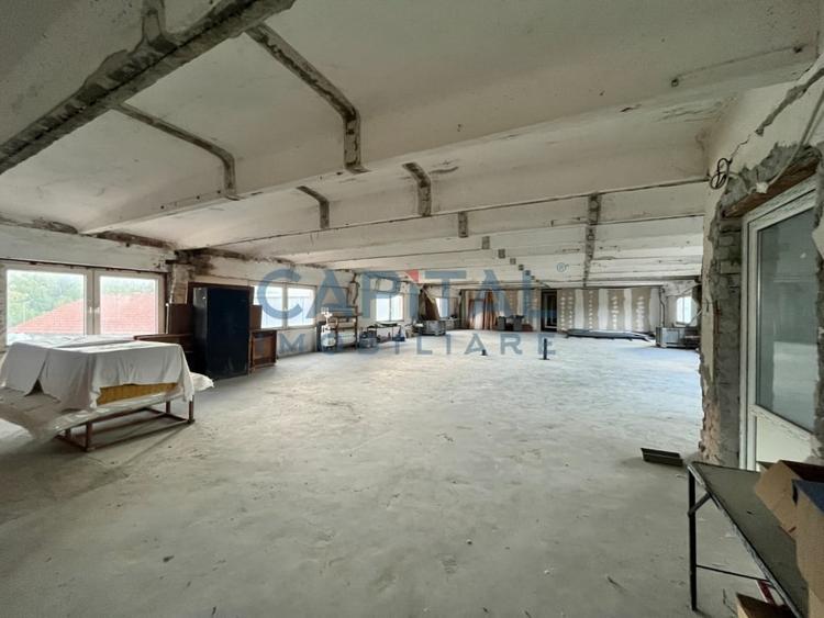 Spatiu locativ sau hala cu suprafata de 1884 mp pe teren de 3883 mp - 6