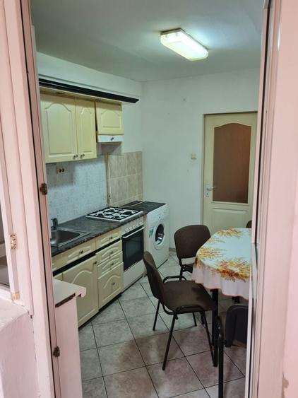 Inchiriez apartament cu o camera - 8