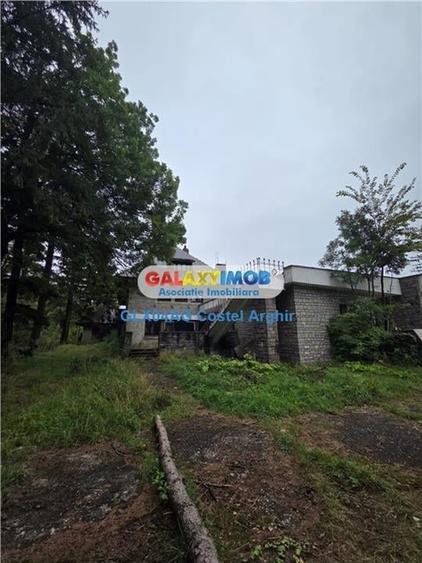 Vindem Vila-Pensiune in Sinaia , teren 6290 mp intravilan CC - 19