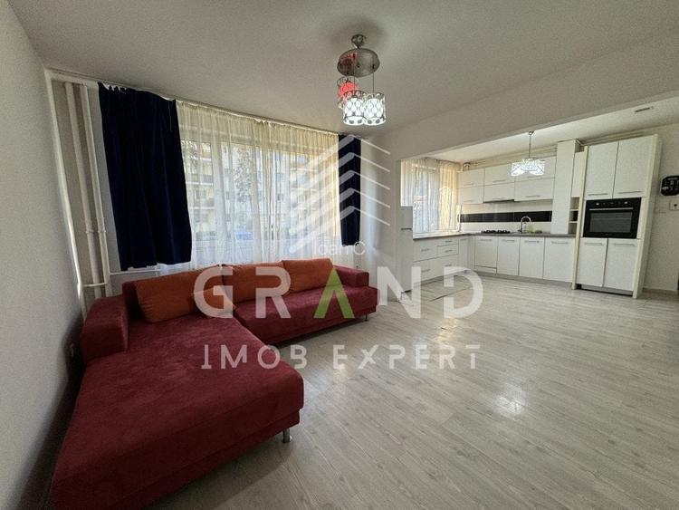 Apartament cu 3 camere semidecomandat în Grigorescu Apartament cu 3 camere semidecomandat în Grigorescu