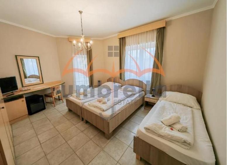 Hotel Nora de vanzare in Haj'?szobosz/? UNGARIA, 23 camere, 1000000 - 3