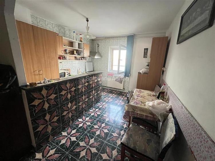3 cam decomandat, Girocului , 2 bai, centrala proprie