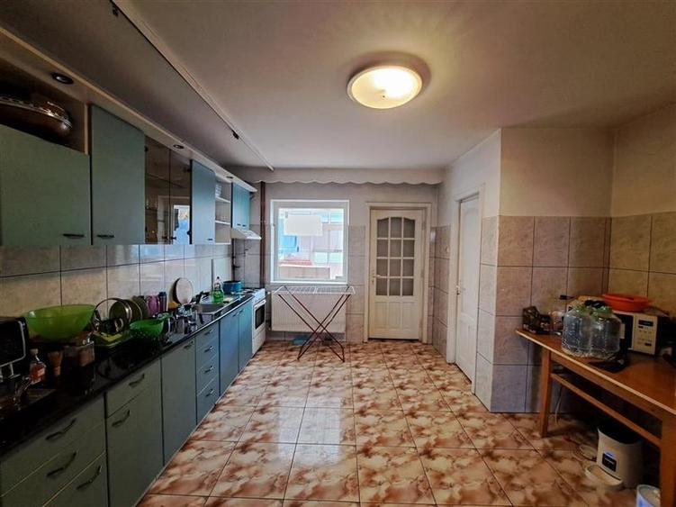Casa alipita, P+E+M, 240 mp utili, situata in cartierul Gheorgheni! - 2