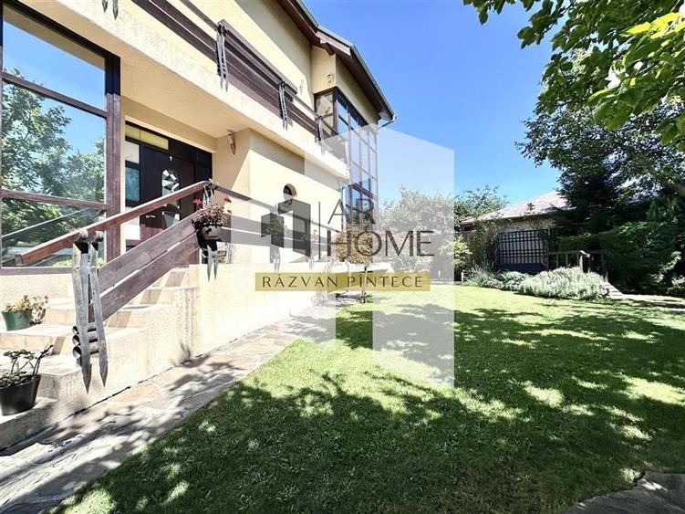 Proprietate impresionanta cu piscina interioara, zona centrala, Ploies - 3