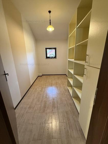 Casa pentru firma sau Familie in zona Mehala Aproape de strada Cetatii - 6