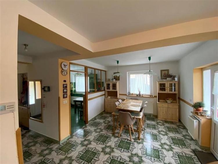 Vila cu garaj si beci, Rasnov, Brasov - 5