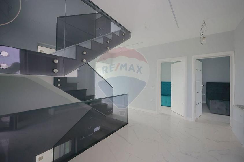 Apart Hotel - Pensiune, 18 Camere, Baile Felix, 1 Mai, Vanzare - 1