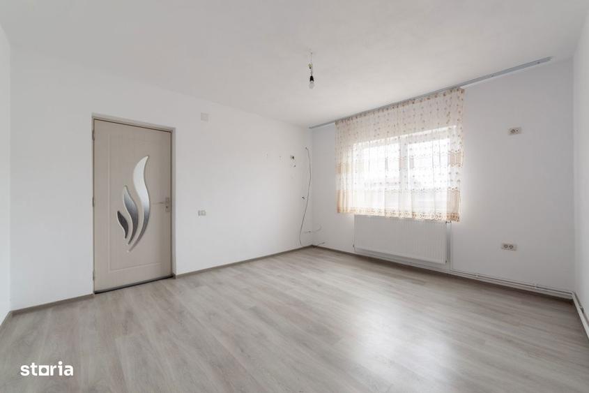 Casa P+M 130 mp, teren 818 mp Calinesti, AG - 1