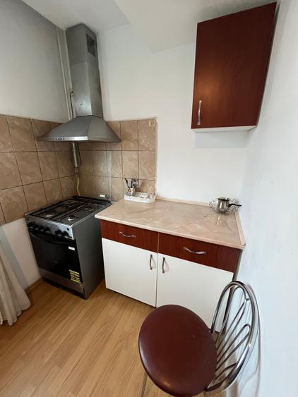 Daci, str Hasdeu, garsoniera decomandata, gaze. - 5