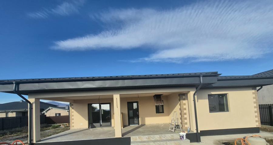 Casă nouă de vânzare – gata de locuit! - 1