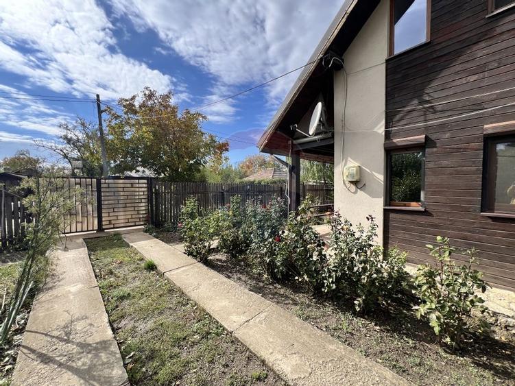 Casa de lemn cu teren generos de 1312 mp de vanzare in Fundulea - 41