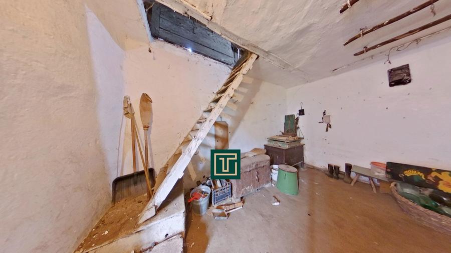 Casă tradițională cu teren generos în Secusigiu, județul Arad - 5