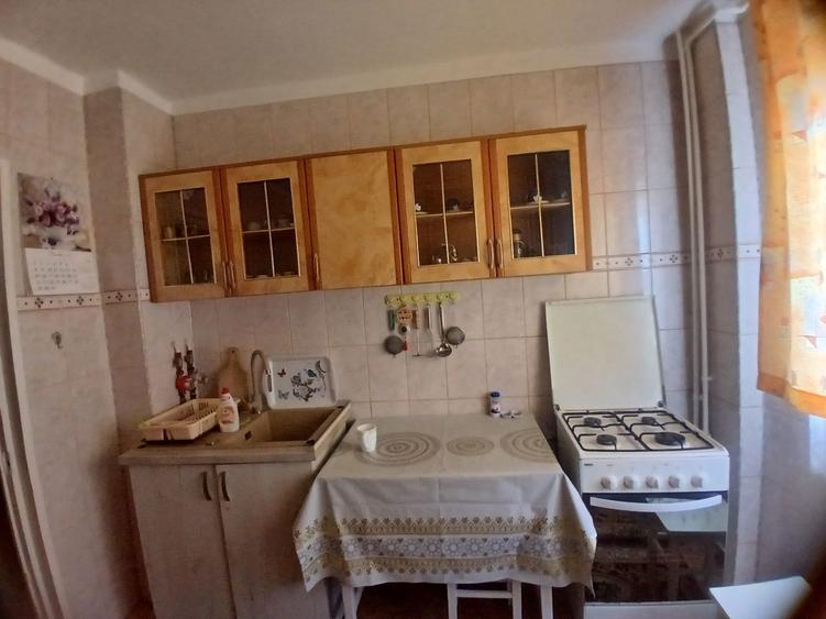 Inchiriez 2 camere Sector 4 Aleea Huedin pret 1500 lei - 6