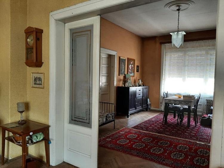 Casa centrala singur in curte - 3