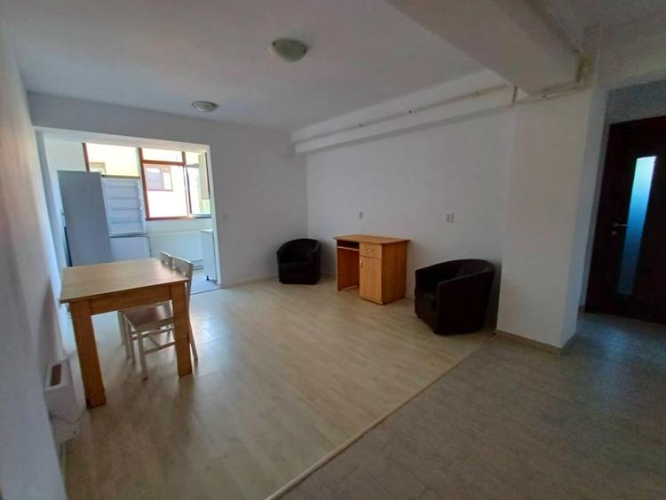 INCHIRIERE-APARTAMENT 2 CAMERE-VALEA ADANCA - 3