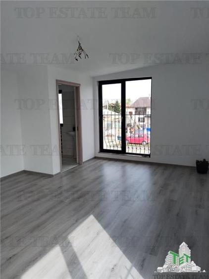 Vila individuala cu 5 camere,  2 terase, 4 locuri de parcare,350mp teren imprejm - 11