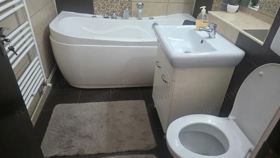 Inchiriez apartament cu 3 camere decomandat, in Deva, zona Imp. Traian, et. 3, - 12