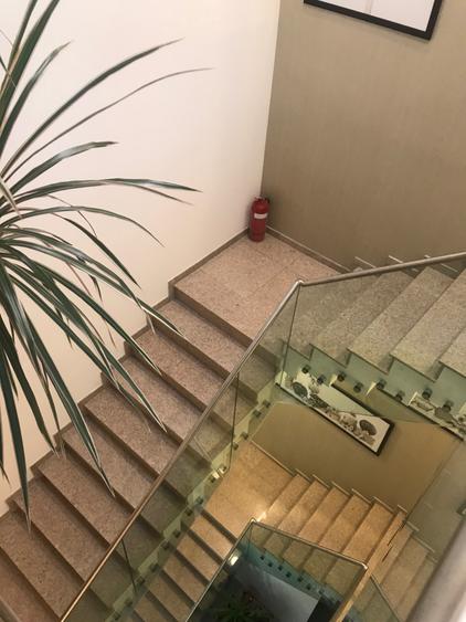 Închiriere / Vânzare – Clădire impecabilă birouri + depozit – Bd. Metalurgiei - 20