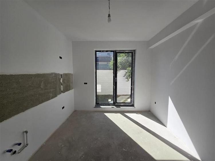 VILA DEOSEBITA FINISAJE INCLUSE SECTOR 1 BUCURESTII NOI METROU LAMINORULUI - 15