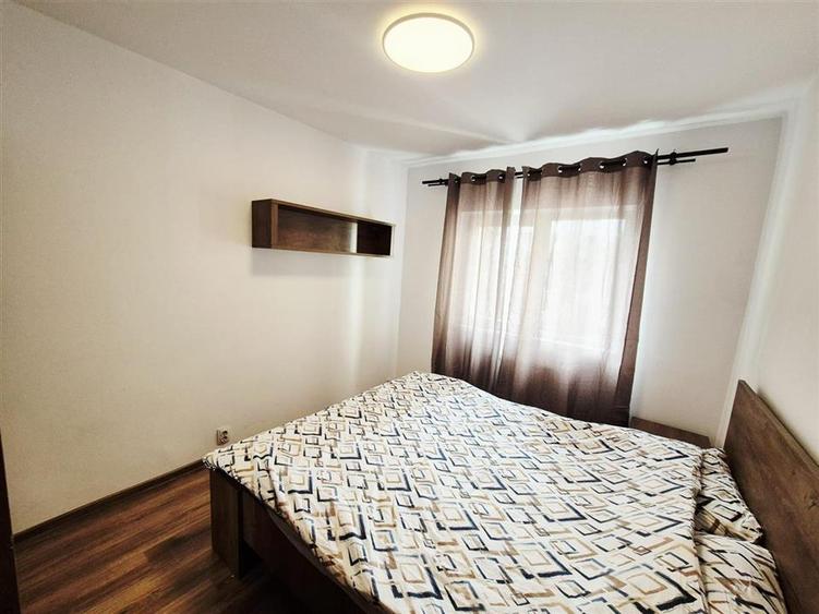 Apartament cu 3 camere decomandat de inchiriat in Cug - 2