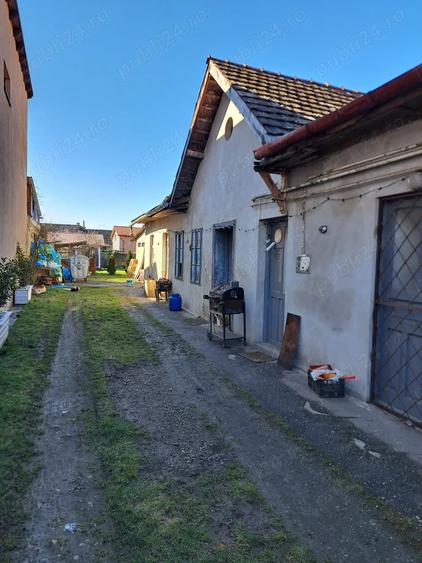 Casa de vanzare, zona centrala. - 2