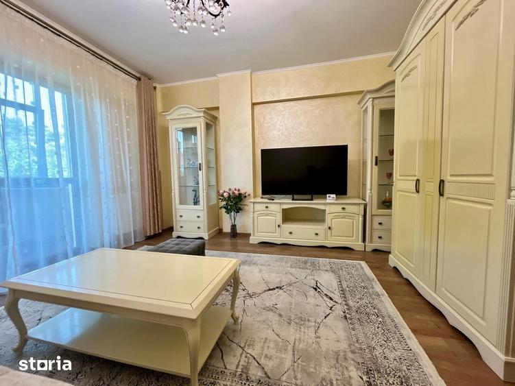 Apartament de vanzare, 2 camere, decomandat, 53 mp, CUG - 15