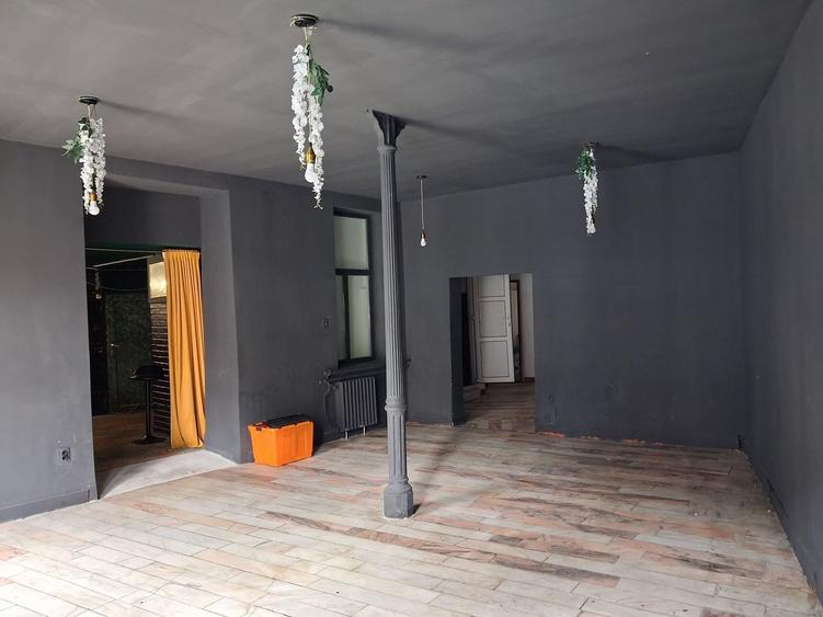 BRASADAS inchiriaza spatiu comercial stradal cu 3 intrari. - 4