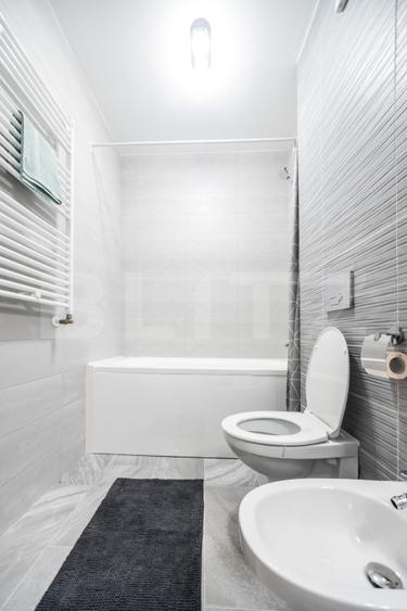 Apartament cu 2 camere decomandat, mobilat în Tractorul
