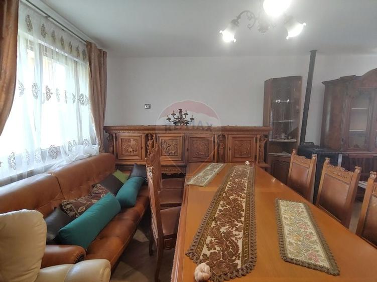 Casă / Vilă de lux cu 5 camere de vânzare în Vadu Moldovei, Suceava - 45