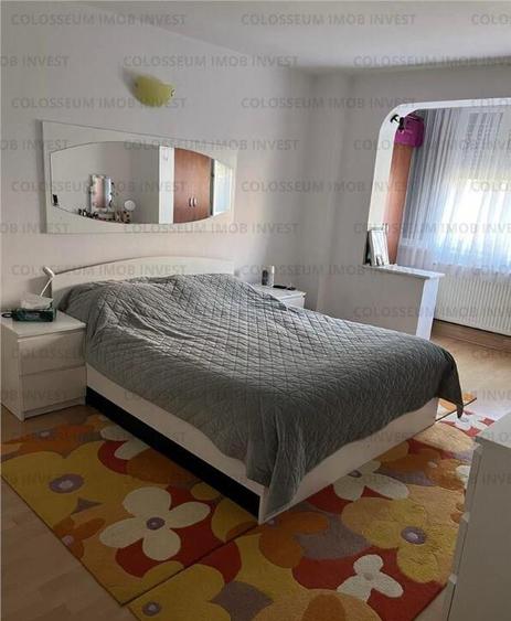 Apartament 4 camere, decomandat - zona Tractorul - 4