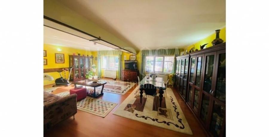 Casa 5 camere de vanzare in Sanmartin - 3